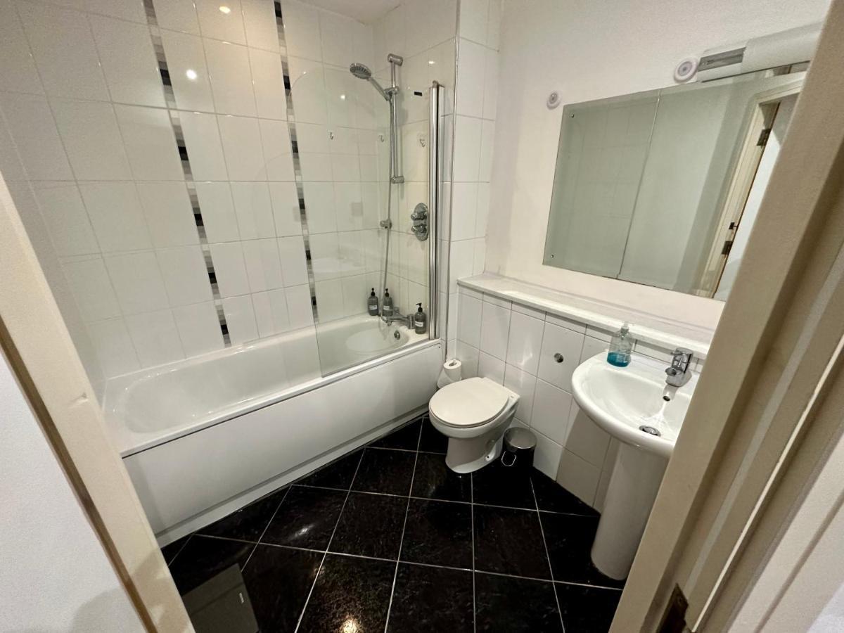 Birmingham Prime Location Stunning Apartment Floor-To-Ceiling Windows Екстериор снимка